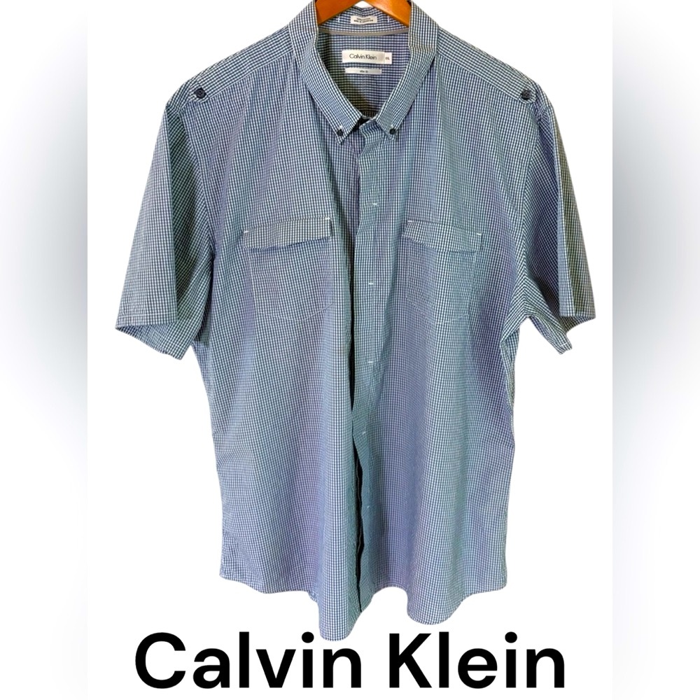 Calvin Klein-Men’s XXL slim fit button down shirt. Blue/white check. Sharp! EUC!